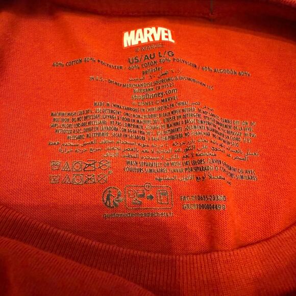 Marvel Spider-Man T-Shirt Red Graphic Tee Hero Pose Men’s Size Large Avengers - Picture 2 of 4